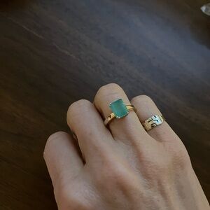 Elegant 14k Yellow Gold and Emerald Ring